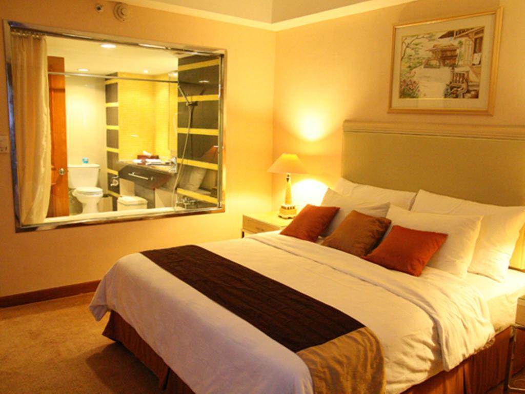 Hotel Gran Puri Manado Zewnętrze zdjęcie