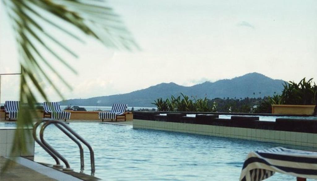 Hotel Gran Puri Manado Zewnętrze zdjęcie