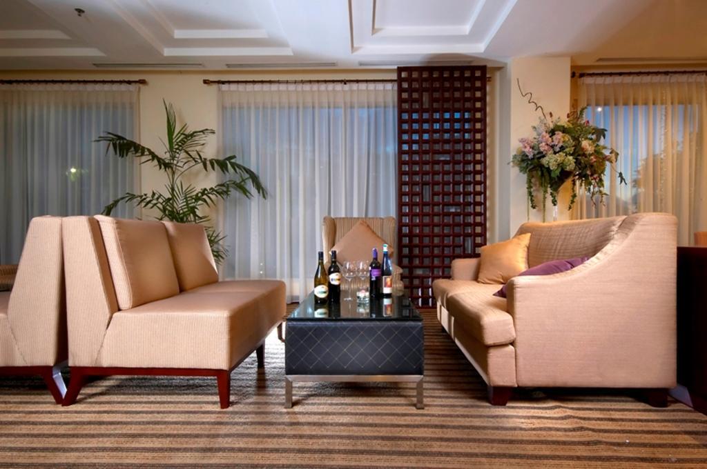 Hotel Gran Puri Manado Zewnętrze zdjęcie