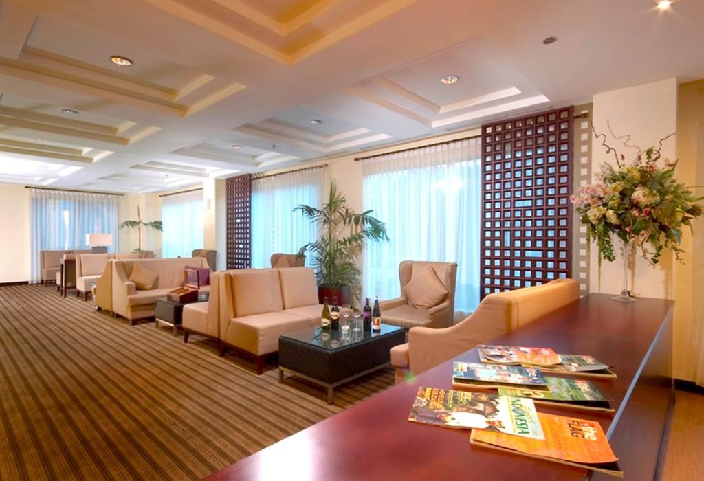 Hotel Gran Puri Manado Zewnętrze zdjęcie