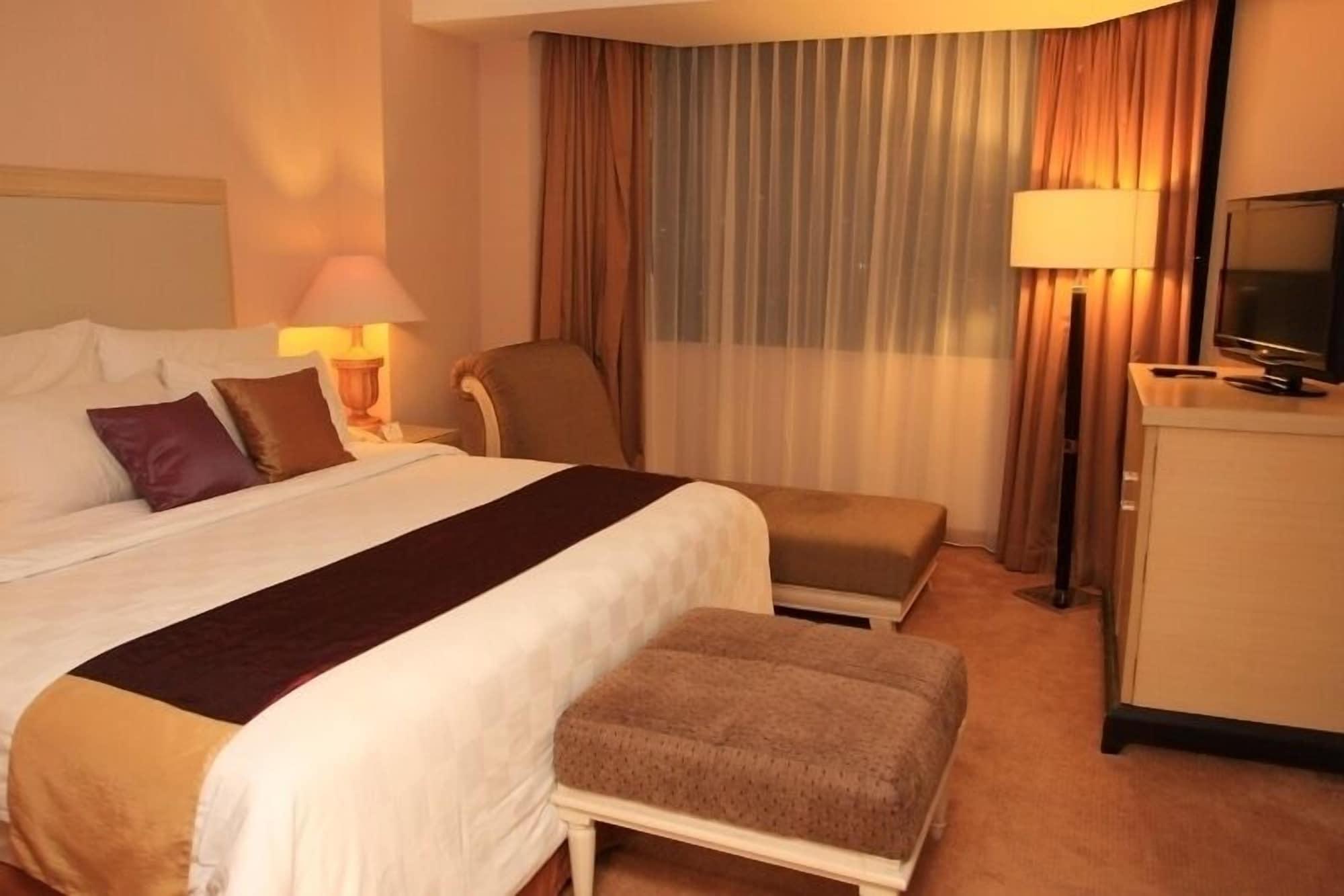 Hotel Gran Puri Manado Zewnętrze zdjęcie