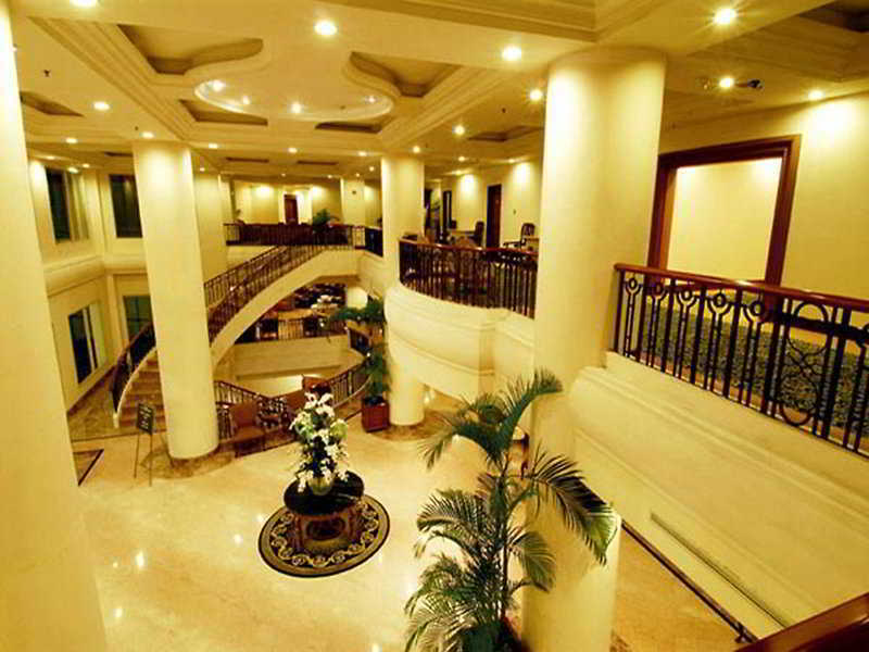 Hotel Gran Puri Manado Zewnętrze zdjęcie